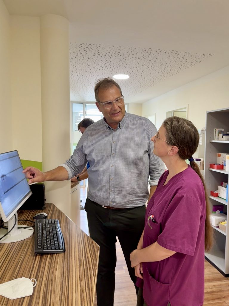 KI-Dokumentation: Arztgespräch aufzeichnen – rechtssicher, praxistauglich, entlastend